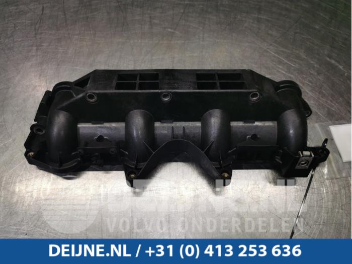 Gebruikte Inlaatspruitstuk Opel Vivaro 2.5 CDTI 16V Prijs € 42,35 Inclusief btw aangeboden door van Deijne Onderdelen Uden B.V.