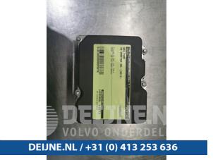 Gebruikte ABS Pomp Volkswagen Crafter 2.5 TDI 30/32/35 Prijs € 60,50 Inclusief btw aangeboden door van Deijne Onderdelen Uden B.V.