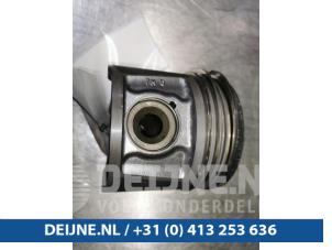 Iveco Daily Piston O96362 photo 3