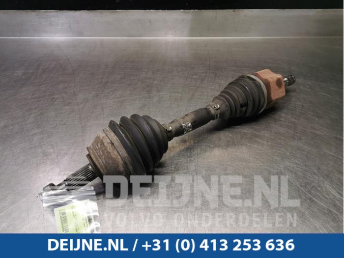 Gebruikte Aandrijfas links-voor Opel Combo 1.6 CDTI 16V Prijs € 121,00 Inclusief btw aangeboden door van Deijne Onderdelen Uden B.V.