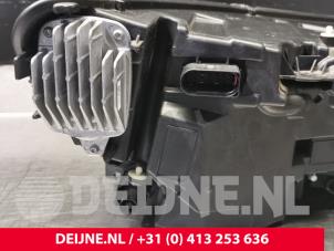 Volvo XC40 Headlight, left O96873 photo 3