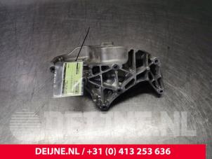 Volvo V60 Alternator lower bracket O96955 photo 2