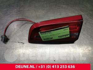 Gebruikte Achterlicht rechts Volvo S60 II (FS) 1.6 DRIVe,D2 Prijs € 35,00 Margeregeling aangeboden door van Deijne Onderdelen Uden B.V.
