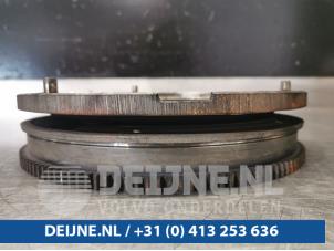Gebruikte Dubbele massa vliegwiel BMW 1 serie (F20) 116i 1.6 16V Prijs € 200,00 Margeregeling aangeboden door van Deijne Onderdelen Uden B.V.