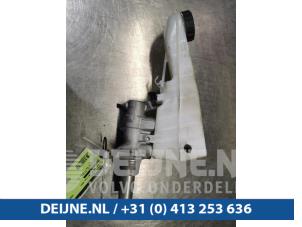 Gebruikte Hoofdremcilinder Peugeot Expert (V1/VA/VB/VE/VF/VT/VY) 1.5 BlueHDi 100 Prijs € 18,15 Inclusief btw aangeboden door van Deijne Onderdelen Uden B.V.