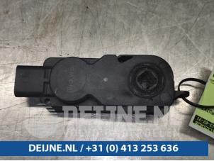 Gebruikte Computer Koeling Tesla Model X 100D Prijs € 48,40 Inclusief btw aangeboden door van Deijne Onderdelen Uden B.V.