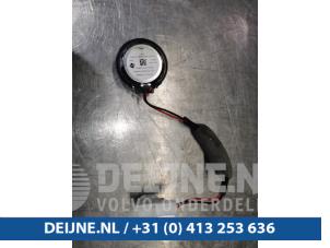 Tesla Model X Lautsprecher O97233 foto 2