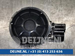 Gebruikte Speaker Tesla Model X 100D Prijs € 30,25 Inclusief btw aangeboden door van Deijne Onderdelen Uden B.V.