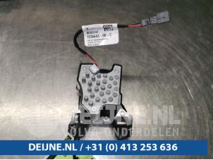 Tesla Model X Binnenverlichting achter O97246 foto 2