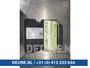 Gebruikte ABS Pomp Volkswagen Crafter (SY) 2.0 TDI FWD Prijs € 272,25 Inclusief btw aangeboden door van Deijne Onderdelen Uden B.V.