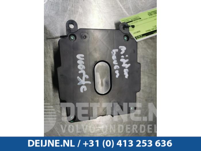Gebruikte Deur module Tesla Model X 100D Prijs € 121,00 Inclusief btw aangeboden door van Deijne Onderdelen Uden B.V.