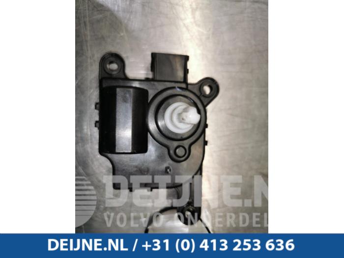 Tesla Model X Kachelklep Motor O97353