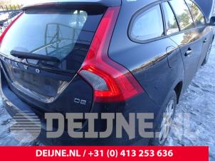 Gebruikte Ruit Driehoek rechts-achter Volvo V60 I (FW/GW) 1.6 DRIVe Prijs € 25,00 Margeregeling aangeboden door van Deijne Onderdelen Uden B.V.