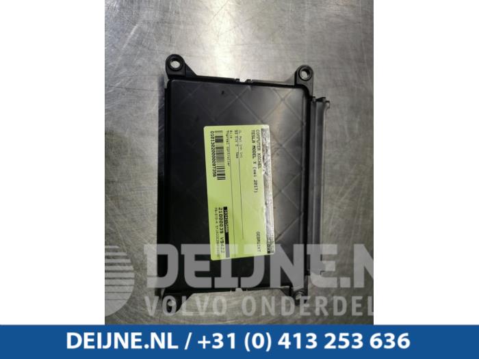 Tesla Model X Steuergerät Heizung O97356