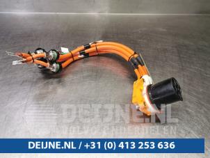 Gebruikte Oplaadpunt stekker aansluiting Tesla Model X 100D Prijs € 363,00 Inclusief btw aangeboden door van Deijne Onderdelen Uden B.V.