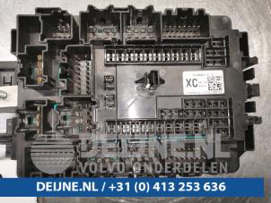 Tesla Model X Sicherungskasten O97453 foto 2