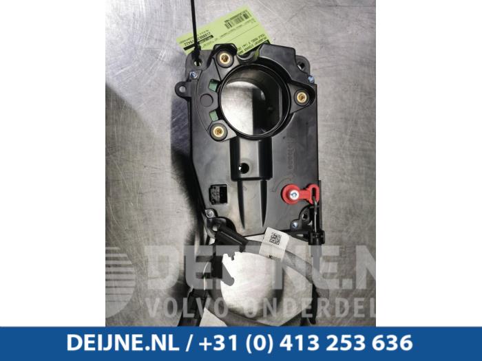 Tesla Model X Ladesteckdose Elektro-Auto O97466