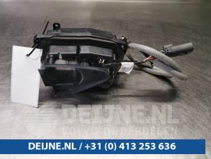 Tesla Model X Oplaadpunt stekker aansluiting O97466 foto 2