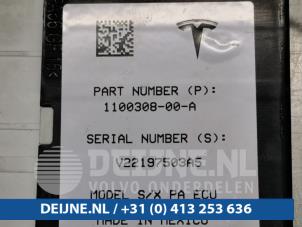 Tesla Model X PDC Module O97471 foto 2