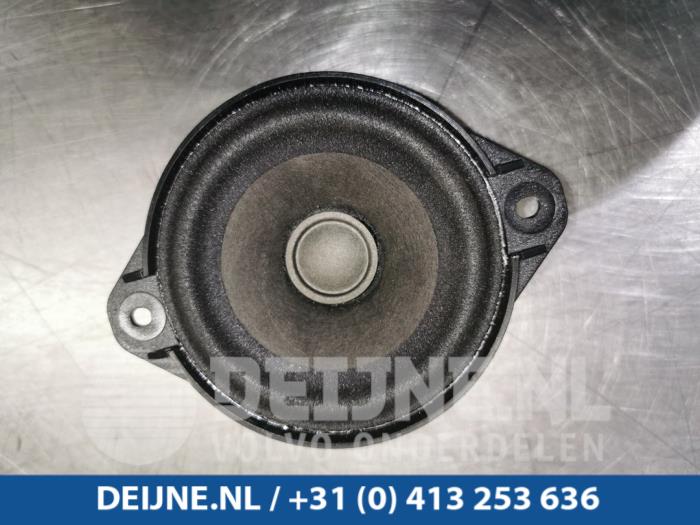 Gebruikte Luidspreker Tesla Model X 100D Prijs € 18,15 Inclusief btw aangeboden door van Deijne Onderdelen Uden B.V.