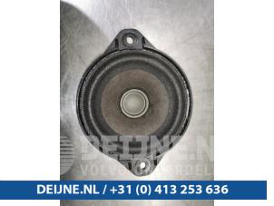 Gebruikte Luidspreker Tesla Model X 100D Prijs € 18,15 Inclusief btw aangeboden door van Deijne Onderdelen Uden B.V.