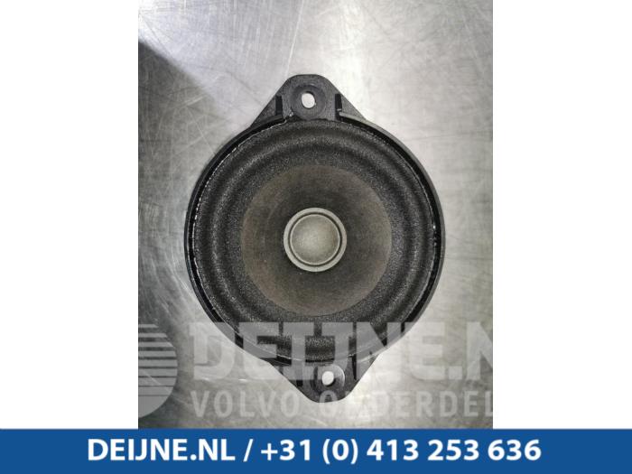 Gebruikte Luidspreker Tesla Model X 100D Prijs € 18,15 Inclusief btw aangeboden door van Deijne Onderdelen Uden B.V.