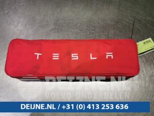 Tesla Model X First aid kit O97556 photo 2
