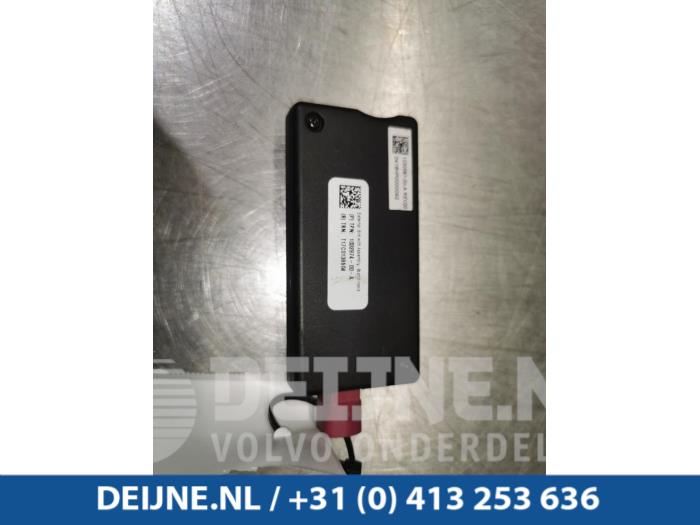 Tesla Model X Simkaart houder O97557