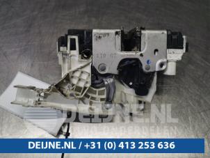 Volkswagen Crafter Schiebetür Schließmechanik links O97703 foto 2