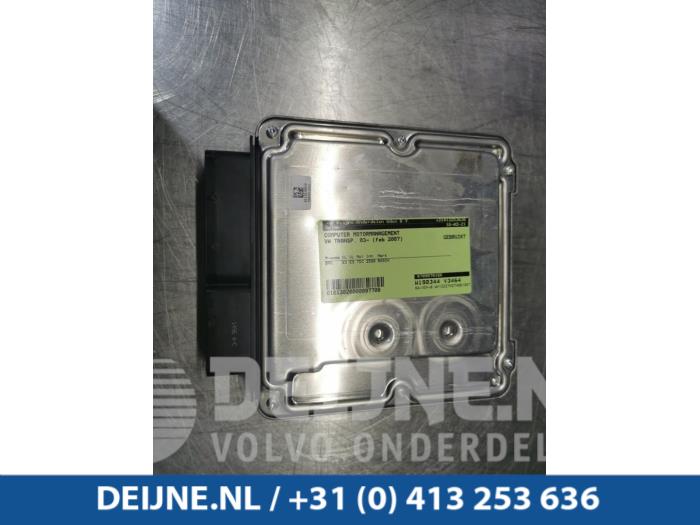 Volkswagen Transporter Engine management computer O97708
