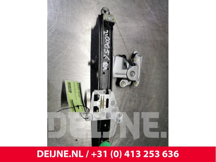 Volvo V70 Ruitmechaniek 4Deurs rechts-achter O97906