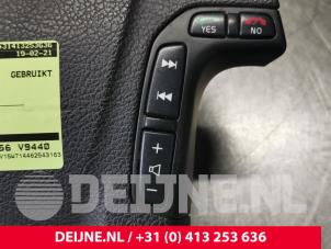 Volvo V70 Left airbag (steering wheel) O97921 photo 3