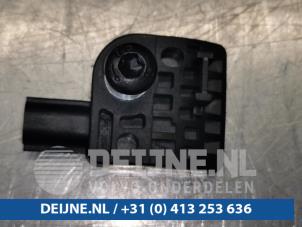 Gebruikte Airbag Sensor Tesla Model S 75D Prijs € 18,15 Inclusief btw aangeboden door van Deijne Onderdelen Uden B.V.