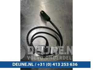 Tesla Model S Bluetooth antenna O97960 photo 3
