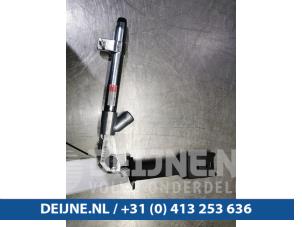 Tesla Model S Gordelspanner rechts O98186 foto 2
