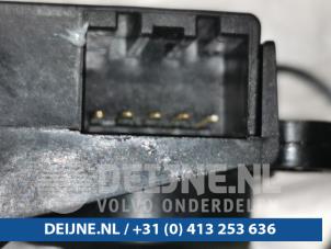 Tesla Model S Kachelklep Motor O98246 foto 2