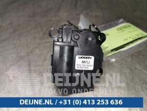 Tesla Model S Kachelklep Motor O98246 foto 3