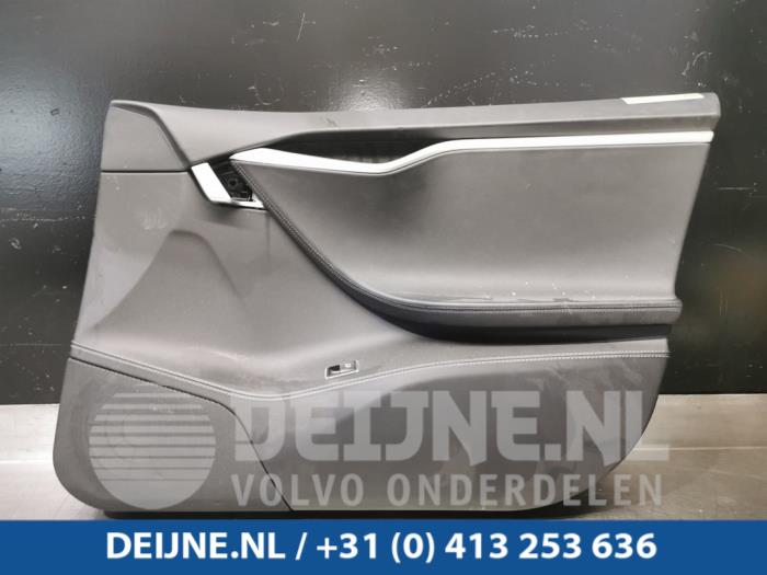 Tesla Model S Türverkleidung 4-türig rechts vorne O98251