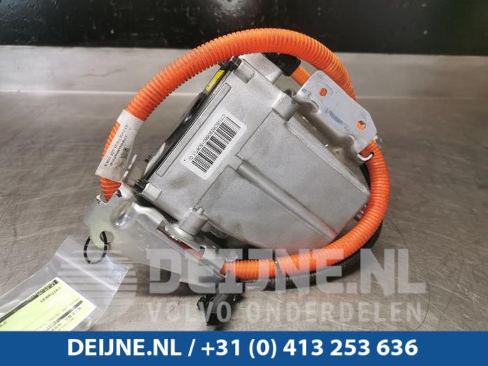 Tesla Model S Koelwater Verwarmings Module O98254