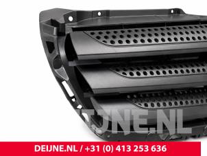 Mercedes Sprinter Grille O9990001324 photo 3