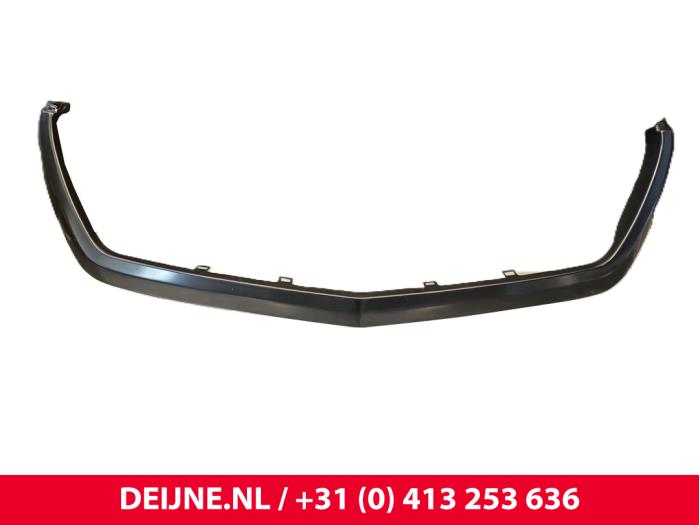 Mercedes Sprinter Grillleiste O9990001325