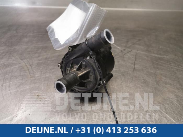 Tesla Model S Waterpomp O98277