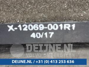 Tesla Model S Keyless entry antenne O98287 foto 2