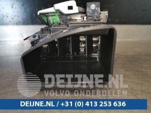 Tesla Model S Luchtrooster Dashboard O98303 foto 3