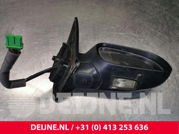 Volvo V70 Wing mirror, right O98382