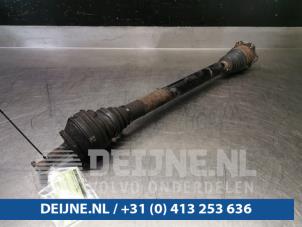 Gebruikte Aandrijfas rechts-voor Seat Ibiza III (6L1) 1.9 TDI 100 Prijs € 25,00 Margeregeling aangeboden door van Deijne Onderdelen Uden B.V.