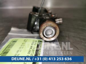 Citroen Berlingo Einspritzdüse (Einspritzer) O98479 foto 4