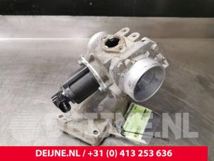 Nissan Interstar EGR Klep O98530 foto 4