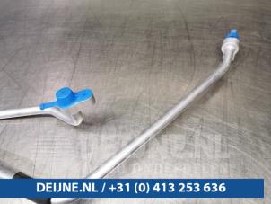 Hyundai H200 Air conditioning line O98870 photo 2