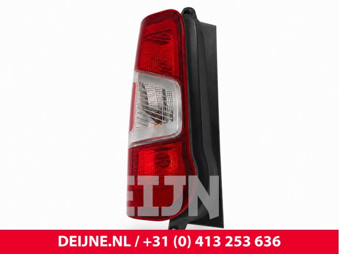 Peugeot Partner Rücklicht links O9990001341